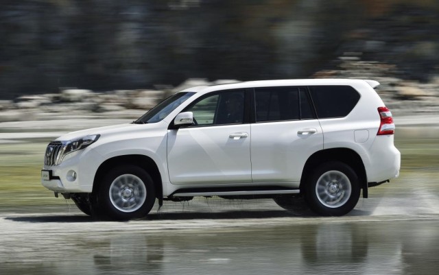 New Toyota 2014 Land Cruiser (3).jpg